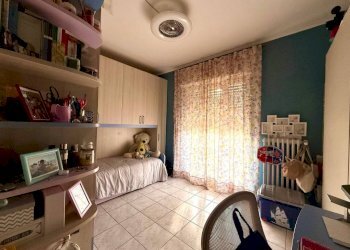 Camera da letto - Three-room apartment viale Eloisia Barbaroux, 25, Carmagnola - photo 19