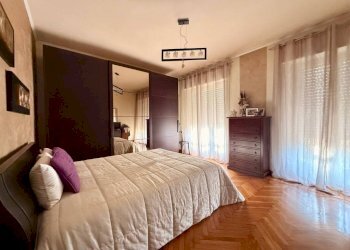 Camera da letto - Three-room apartment viale Eloisia Barbaroux, 25, Carmagnola - photo 26