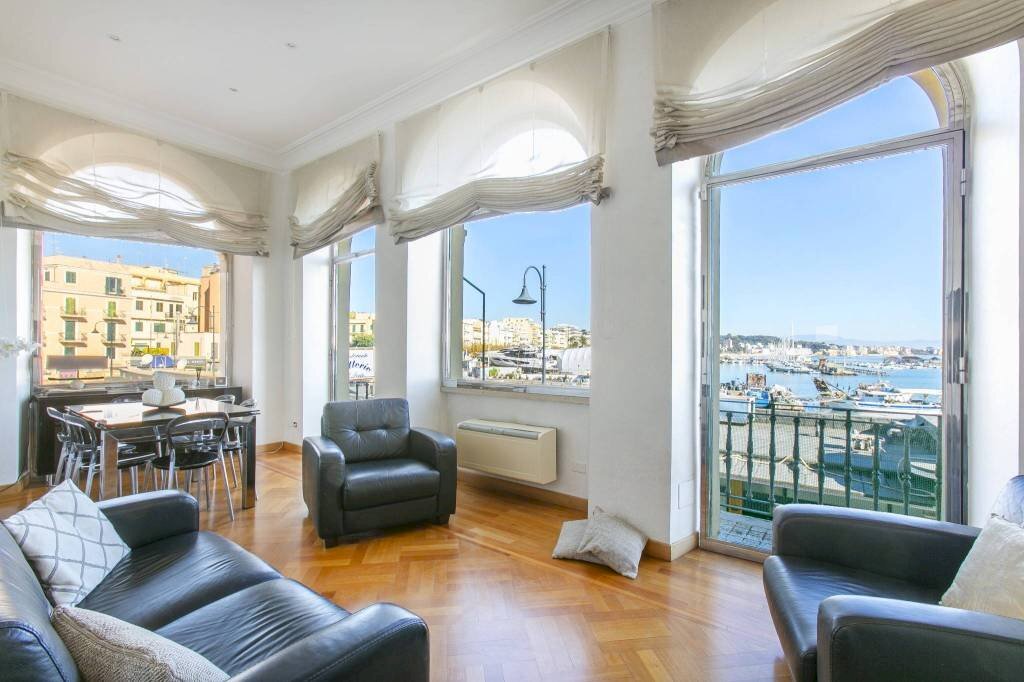 Soggiorno - Quadrilocale via Padre Lombardi, 4, Anzio - foto 1