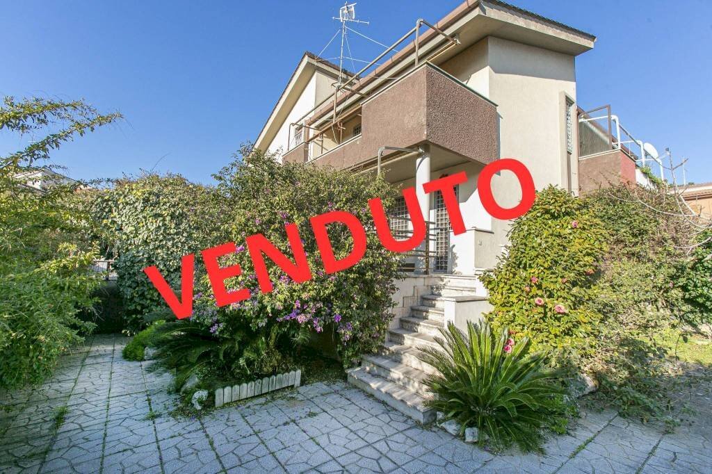 Giardino - Villa via Diana, 12, Anzio - photo 1