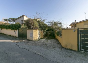 Posto macchina - Villa via Diana, 12, Anzio - foto 2