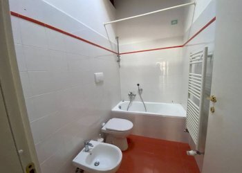 Bagno - Bilocale via Andrea Solari, 6, Milano - foto 23