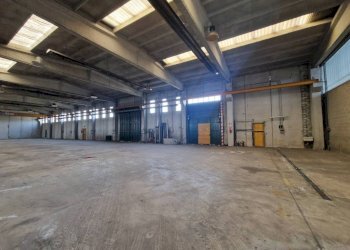 Magazzino - Capannone via Alberto da Giussano, Arluno - foto 12