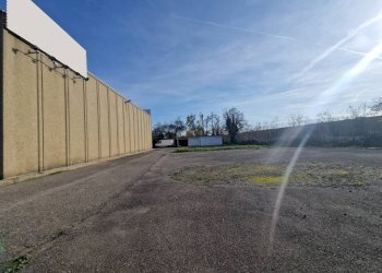 Facciata - Capannone via Alberto da Giussano, Arluno - foto 4