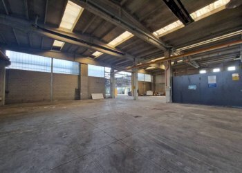 Magazzino - Capannone via Alberto da Giussano, Arluno - foto 14