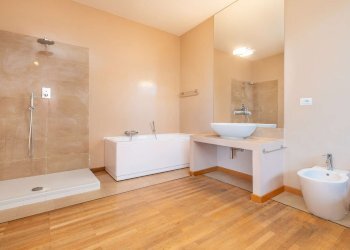 Bagno - Quadrilocale via PIETRA DEL GALLO, 51, Pino Torinese - foto 21
