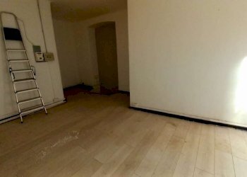 locale commerciale in affitto genova centro piazza - Shop Piazza del Cavalletto, 7r, Genova - photo 1