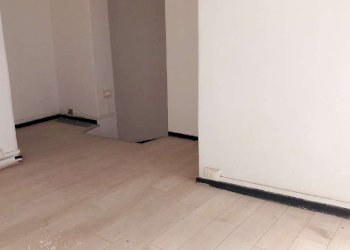 locale commerciale in affitto genova centro piazza - Shop Piazza del Cavalletto, 7r, Genova - photo 7