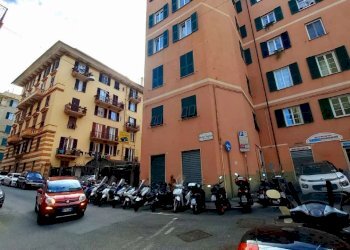 locale commerciale in affitto genova centro piazza - Shop Piazza del Cavalletto, 7r, Genova - photo 10