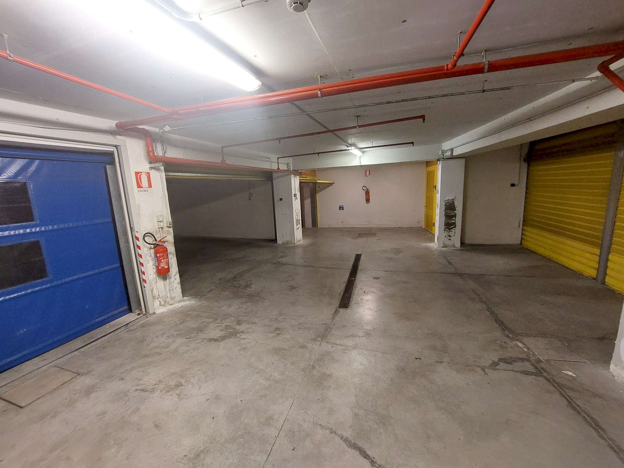 ingresso monta auto - Box via Dei Bersaglieri, Bologna (neighborhood Centro Storico) - photo 3