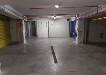 corsello -1 - Box via Dei Bersaglieri, Bologna (zona Centro Storico) - foto 9