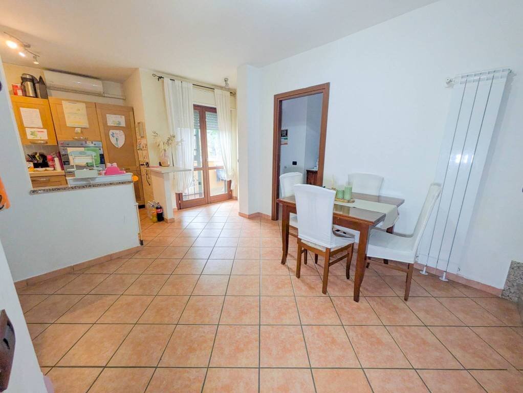 Soggiorno - Four-room apartment largo Dello Spinarello, Fiumicino - photo 2