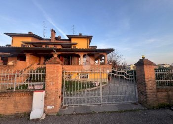 Porzione di casa Via Gaio Valerio Catullo, Reggio nell'Emilia - foto 1