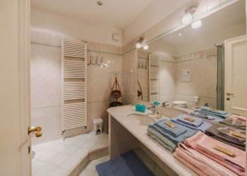 ELEGANTE APPARTAMENTO CON TERRAZZE PANORAMICHE NEL - Appartamento Via della Zecca, Lucca - foto 12