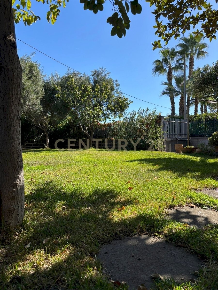 3.jpg - Villa Via San Sofia 71, Catania - foto 3