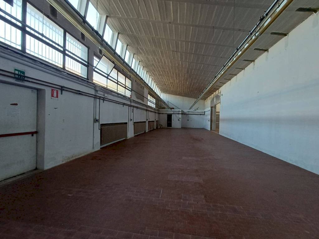 Interno non residenziale - Shed via Umbria, Carpi - photo 3