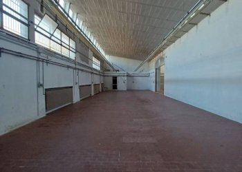 Interno non residenziale - Shed via Umbria, Carpi - photo 4