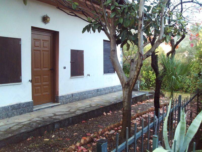 Giardino - Villa via Sole e Mare, 22, Ceriale - foto 1