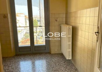 Cucina - Quadrilocale via Vittorio Veneto, Ciriè - foto 4