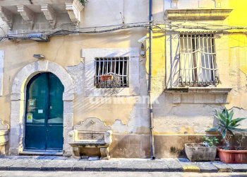 Foto 1 - Attività Commerciale Via Vittorio Veneto, Siracusa - foto 1