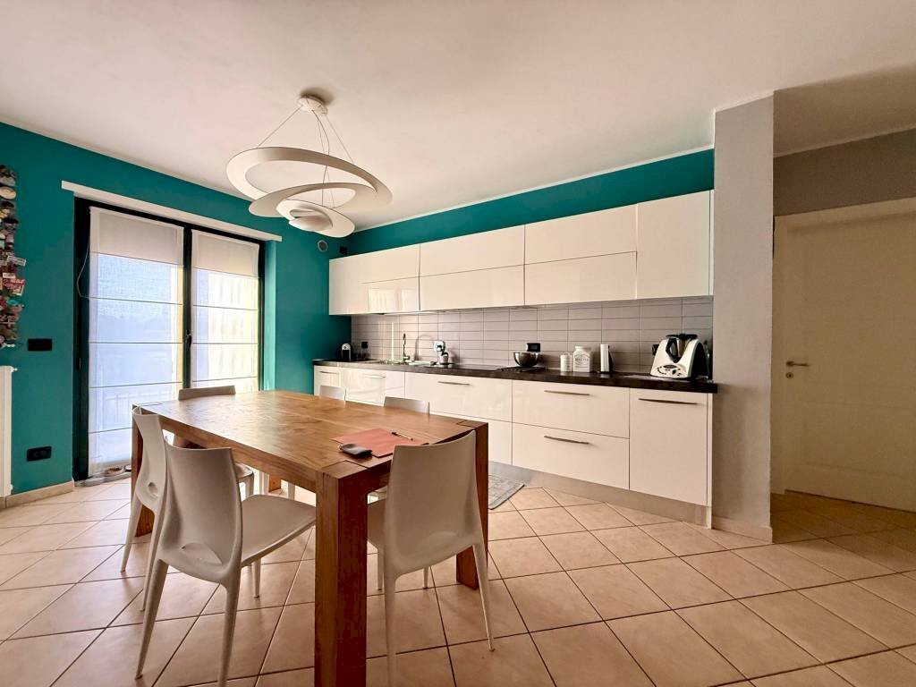 Cucina - Four-room apartment via Racconigi, 48, Casalgrasso - photo 3