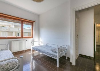 Camera da letto - Three-room apartment via Pinetella, 27, Anzio - photo 19