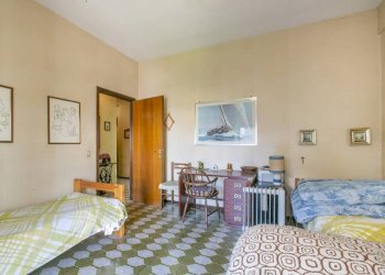 Camera da letto - Three-room apartment via Santa Barbara, 139, Nettuno - photo 17
