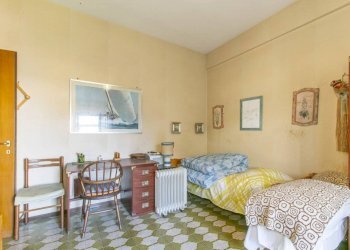 Camera da letto - Trilocale via Santa Barbara, 139, Nettuno - foto 18