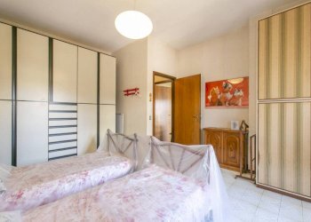 Camera da letto - Trilocale via Santa Barbara, 139, Nettuno - foto 24