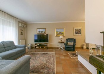 Salone - Villa via dei Mughetti, 7, Nettuno - foto 8