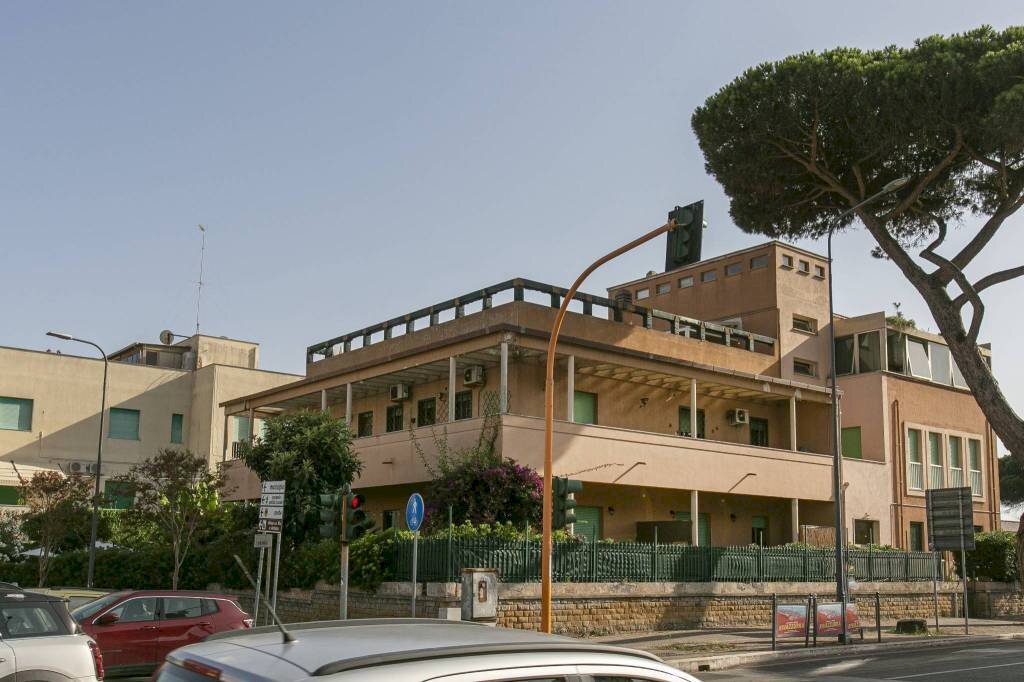 Facciata - Appartamento viale Mencacci, 2, Anzio - foto 2