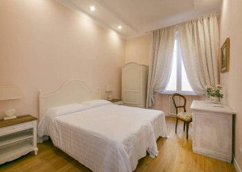 Camera da letto - Quadrilocale via Collina, 24, Roma (zona Centro Storico) - foto 9