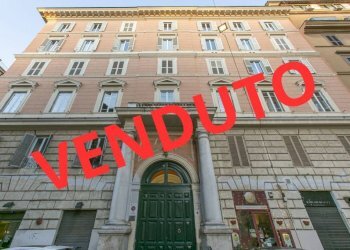 Facciata - Quadrilocale via Collina, 24, Roma (zona Centro Storico) - foto 1