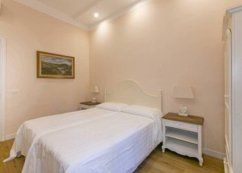 Camera da letto - Quadrilocale via Collina, 24, Roma (zona Centro Storico) - foto 12