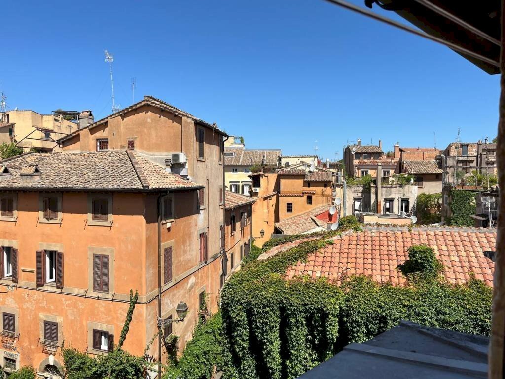 Vista - Two-room apartment piazza de' Renzi, 13, Roma (neighborhood Trastevere) - photo 1