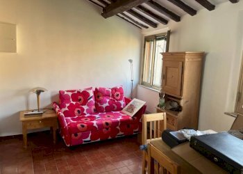 Salone - Two-room apartment piazza de' Renzi, 13, Roma (neighborhood Trastevere) - photo 4