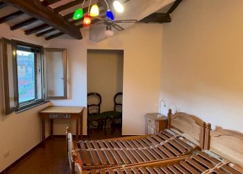 Camera da letto - Two-room apartment piazza de' Renzi, 13, Roma (neighborhood Trastevere) - photo 7