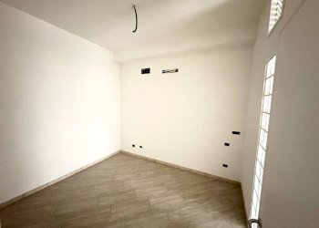 Camera da letto - Trilocale via Cesare Pascarella, 1, Anzio - foto 10