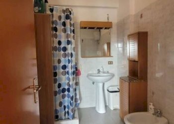 Bagno - Monolocale via Fratelli Bandiera, 29, Pomezia - foto 13