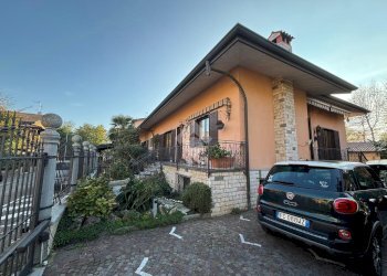 Villa Via Giuseppe Missori, Rho - foto 1