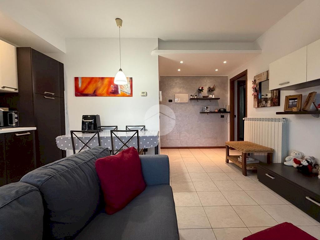 Two-room apartment Via Sandro Pertini, Cambiago - photo 3