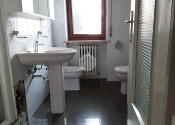 Apartment Viale Santuario, Valenza - photo 15