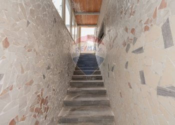 Scale - Casa indipendente via E. A. Mario 1 Trav.
 
12, Casoria - foto 23