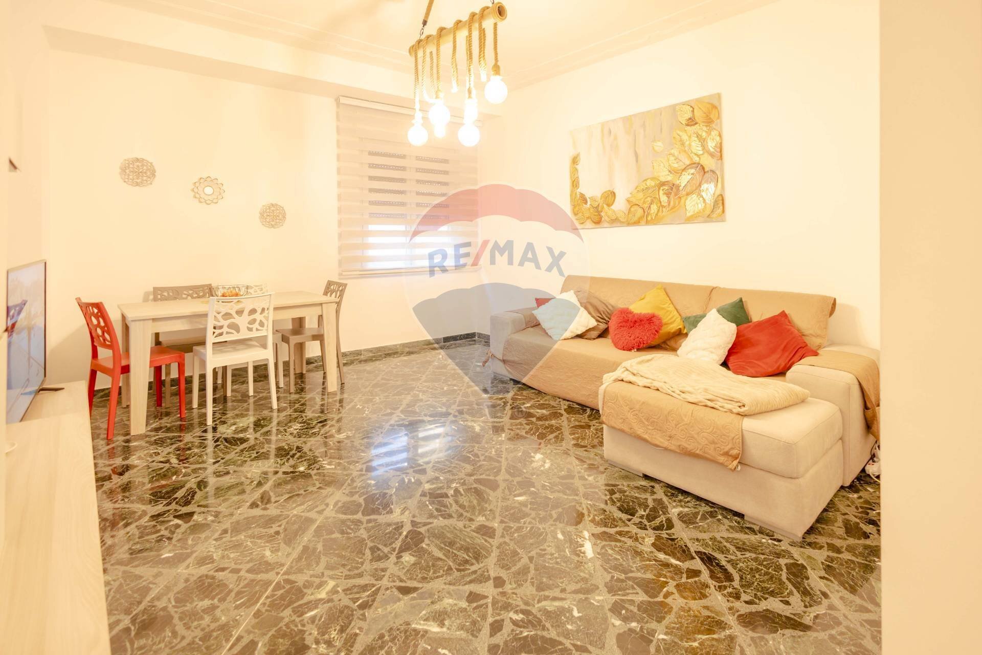Sala da pranzo - Three-room apartment Via Carrara
 
29, Bitonto - photo 3