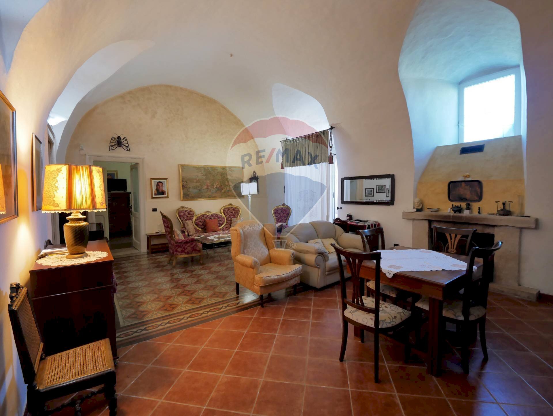 Sala da pranzo - Rustico Via Casino della Principessa
 
10, Giovinazzo - foto 3