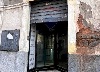 Edificio all\'aperto - Locale Commerciale Via Vincenzo Casagrande
 
18, Catania - foto 3