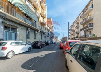 Edificio all\'aperto - Appartamento Via Antonello Da Messina
 
13, Catania - foto 3