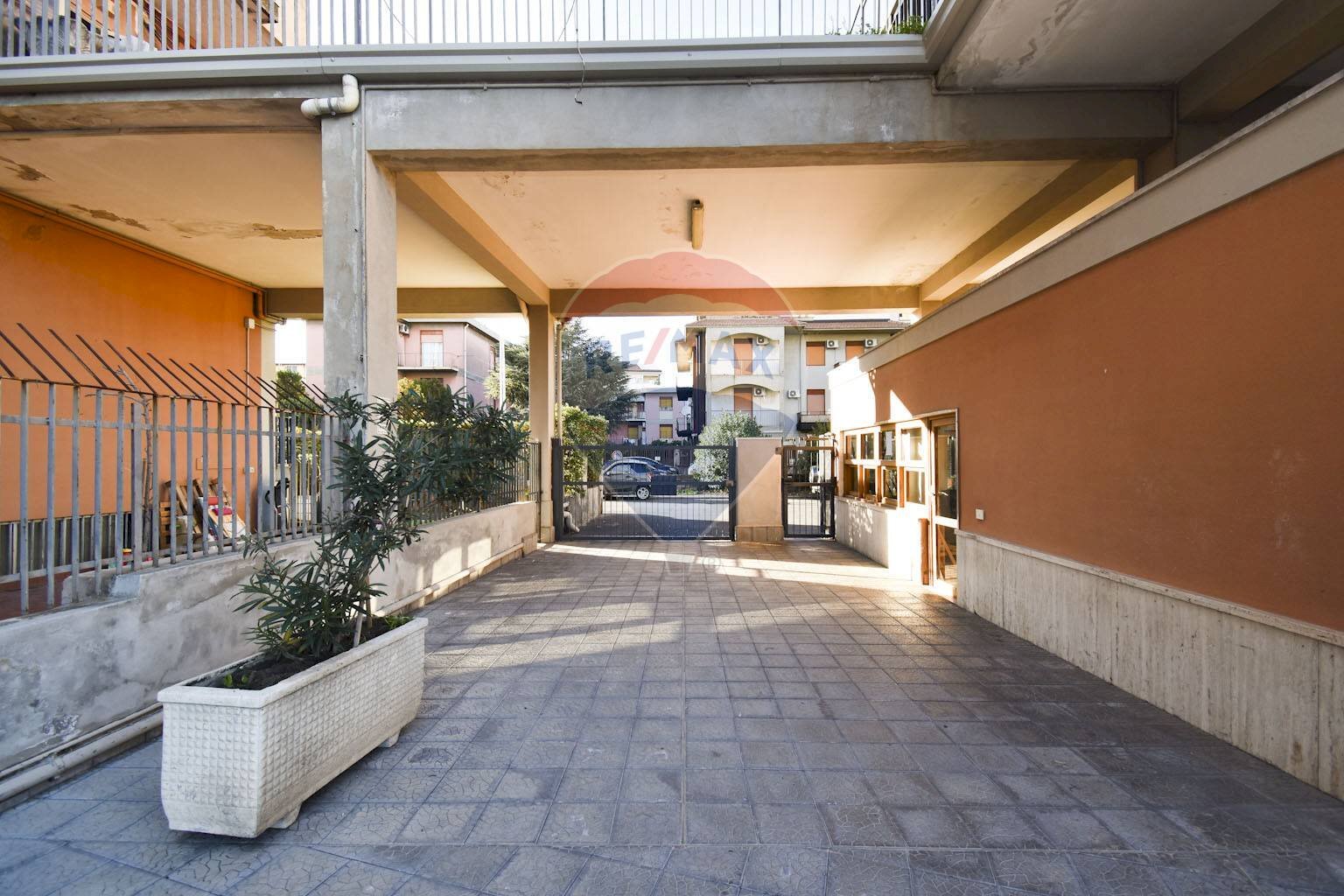 Terrazza - Box Via Generale Di San Marzano
 
18, Catania - foto 3