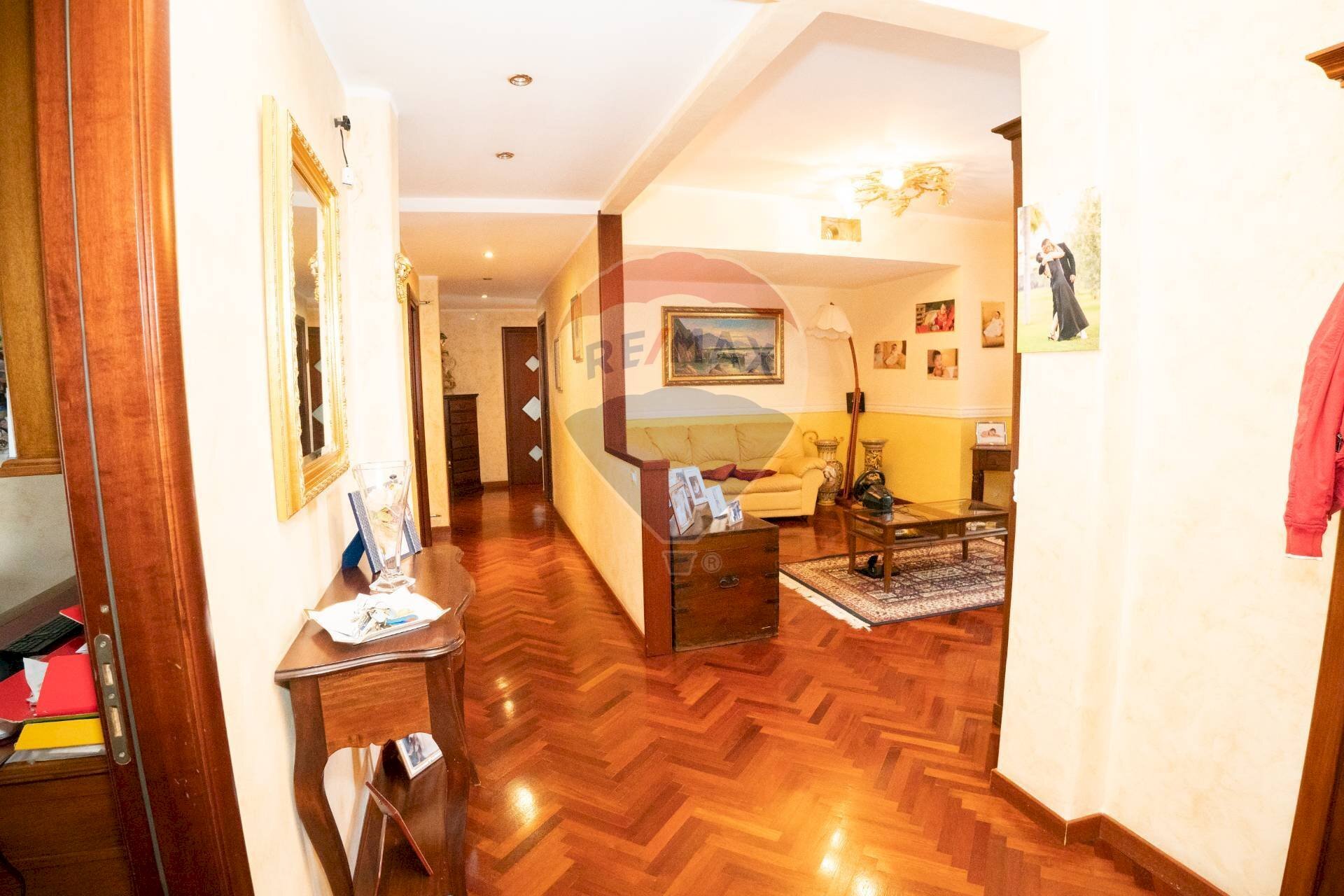 Hall / corridoio - Four-room apartment Via Lenin
 
60, Misterbianco - photo 1