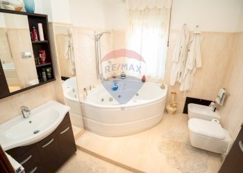 Bagno - Quadrilocale Via Lenin
 
60, Misterbianco - foto 19